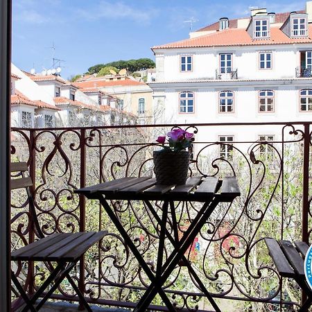 Alfama Sophisticate Flat With Balconies 2Bedrs 2Baths & Ac In 19Th Century Building Historic Center Apartment Lisbon Bagian luar foto