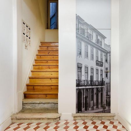 Alfama Sophisticate Flat With Balconies 2Bedrs 2Baths & Ac In 19Th Century Building Historic Center Apartment Lisbon Bagian luar foto