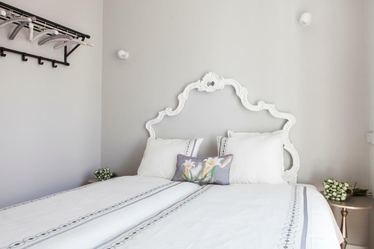 Alfama Sophisticate Flat With Balconies 2Bedrs 2Baths & Ac In 19Th Century Building Historic Center Apartment Lisbon Bagian luar foto