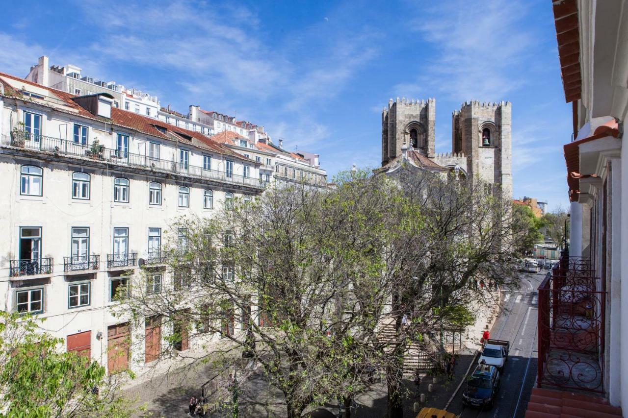 Alfama Sophisticate Flat With Balconies 2Bedrs 2Baths & Ac In 19Th Century Building Historic Center Apartment Lisbon Bagian luar foto