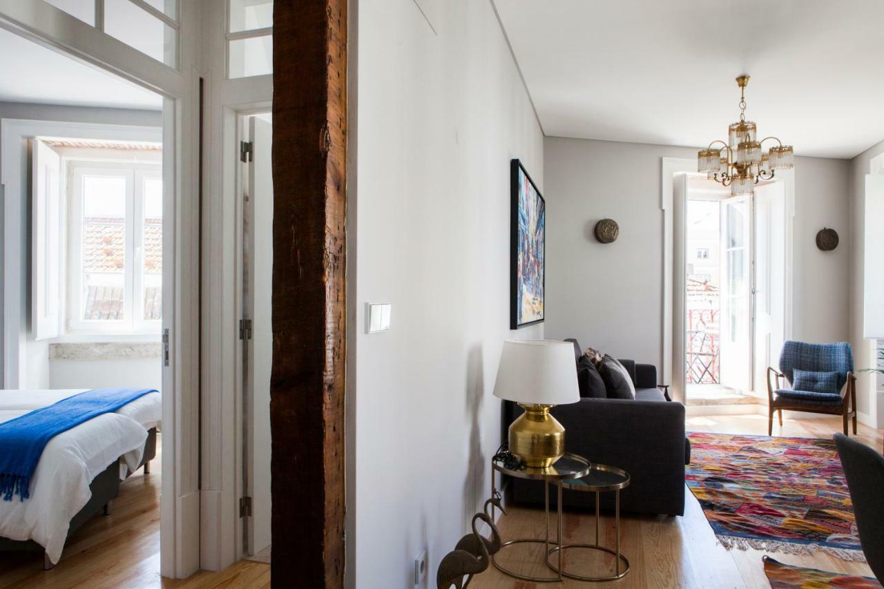 Alfama Sophisticate Flat With Balconies 2Bedrs 2Baths & Ac In 19Th Century Building Historic Center Apartment Lisbon Bagian luar foto